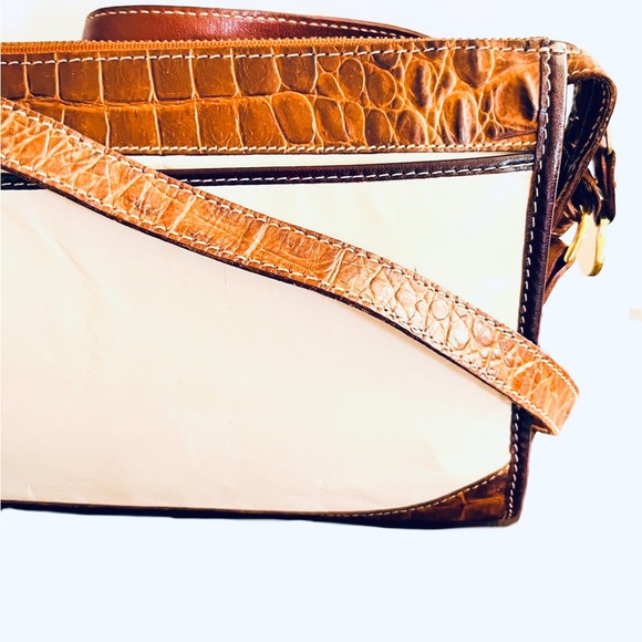 BRAHMIN Croc embossed leather multifunctional Shoulder/Crossbody/clutch bag - Picture 4 of 14